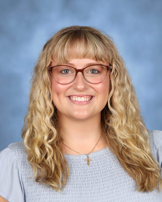 Ms. Anna Dorflinger : Academy ELA & Literature